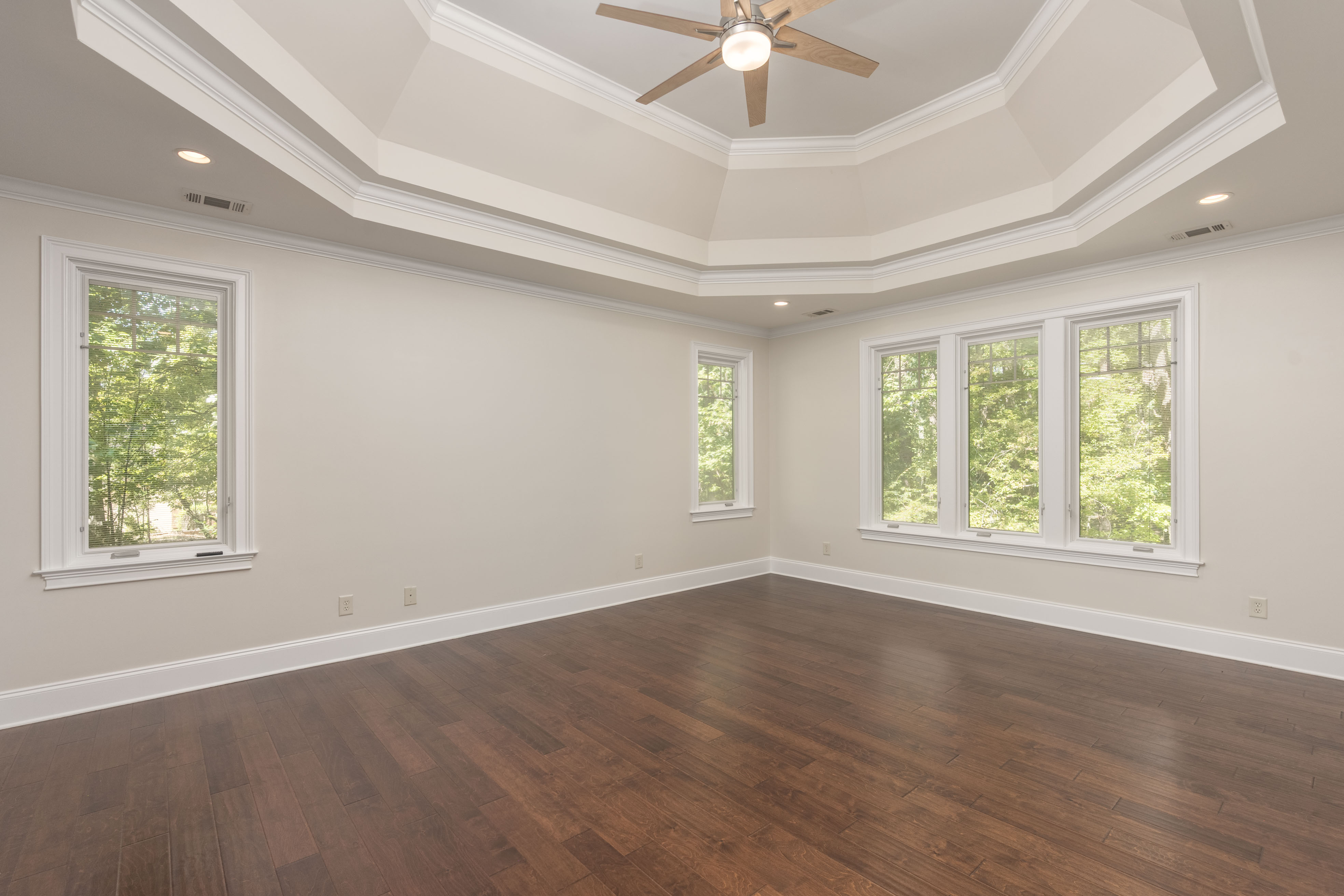 1001 Walton Way image 25